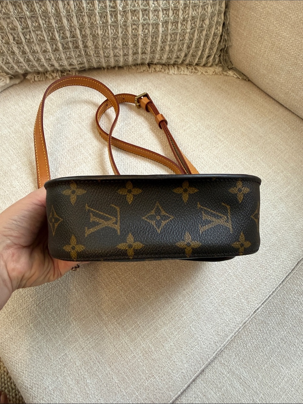 Authentic Louis Vuitton St. Cloud PM - Picture 7 of 17